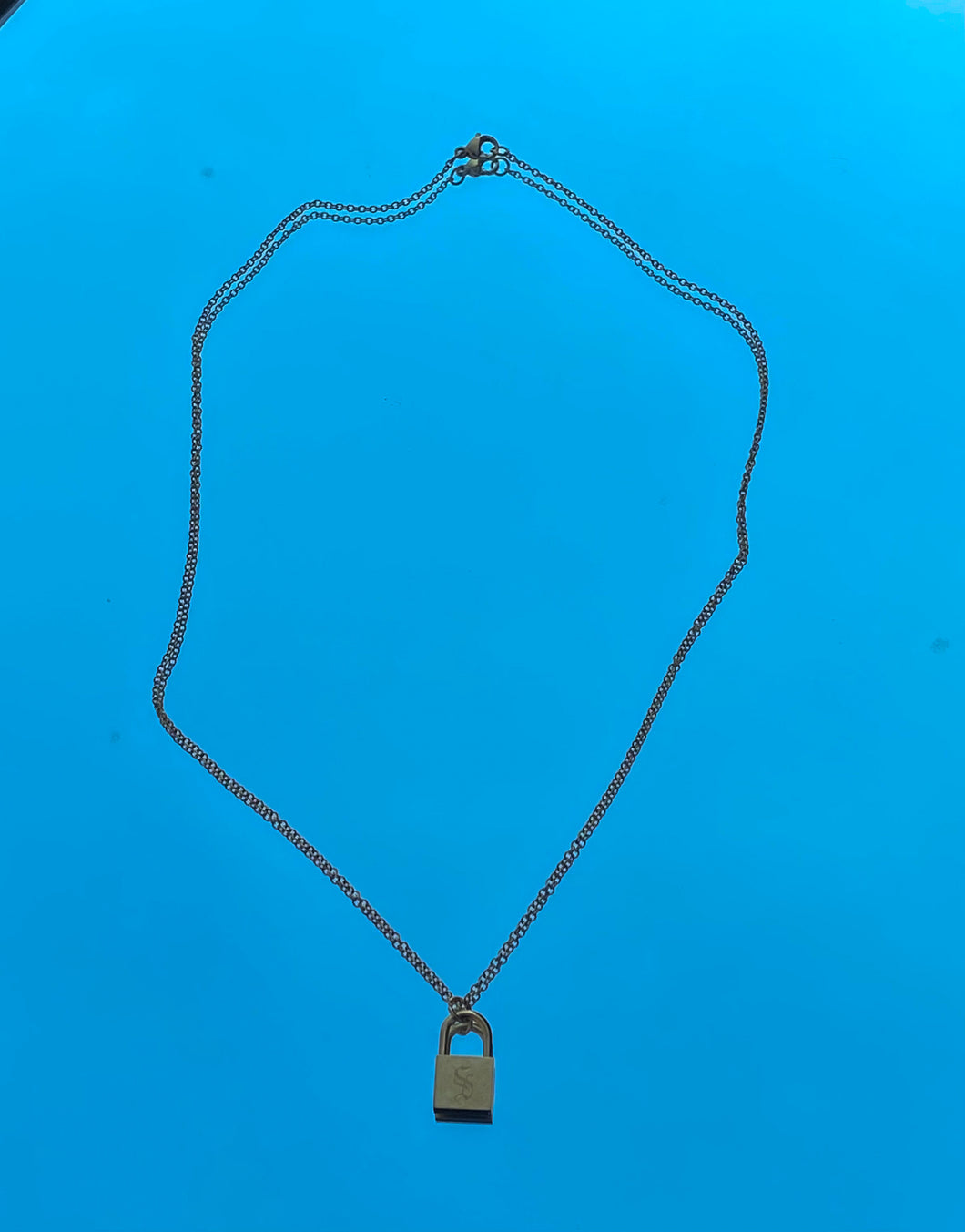 S Letter Locket Necklace (GOLD)